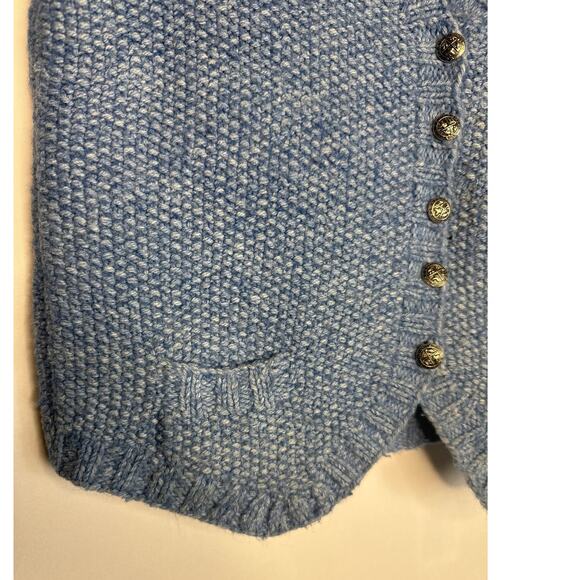 American Vintage 1980's Hand knit Blue vest coat of arms buttons size small - Picture 6 of 12